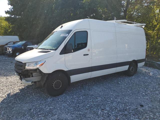  Salvage Mercedes-Benz Sprinter