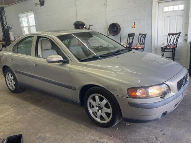  Salvage Volvo S60