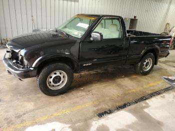  Salvage Chevrolet S-10