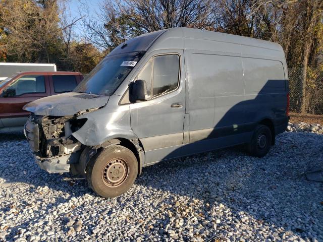  Salvage Mercedes-Benz Sprinter