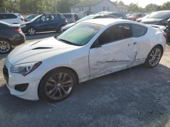  Salvage Hyundai Genesis