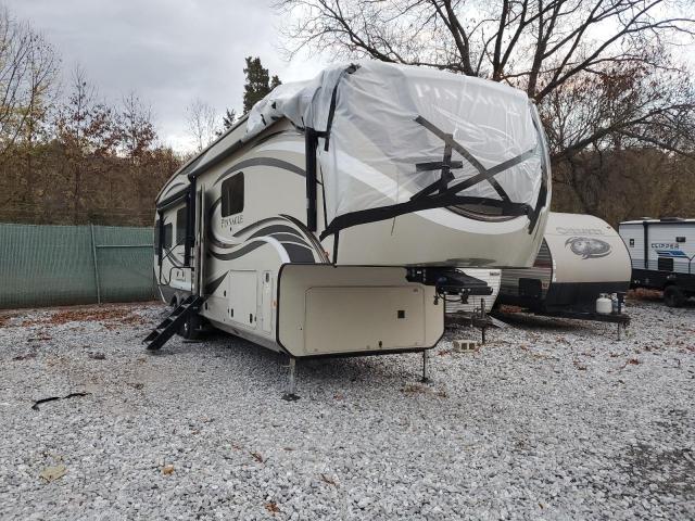  Salvage Jayco Pinnacle