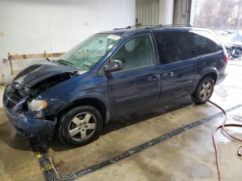  Salvage Dodge Caravan