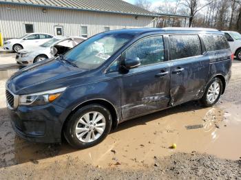  Salvage Kia Sedona