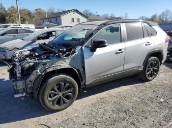  Salvage Toyota RAV4