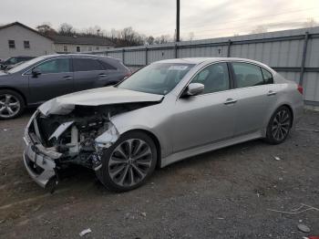  Salvage Hyundai Genesis