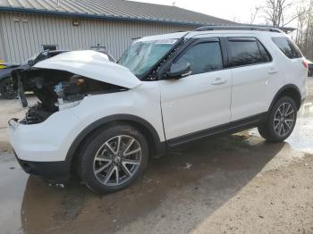  Salvage Ford Explorer