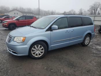  Salvage Chrysler Minivan