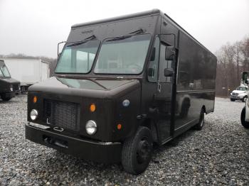  Salvage Freightliner Chassis M