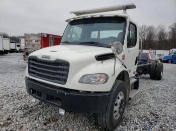  Salvage Freightliner M2 106 Med