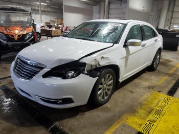  Salvage Chrysler 200