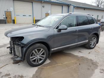  Salvage Volkswagen Touareg