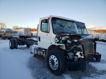  Salvage Freightliner M2 106 Med