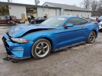  Salvage Ford Mustang