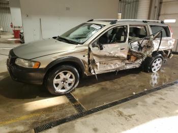  Salvage Volvo XC70