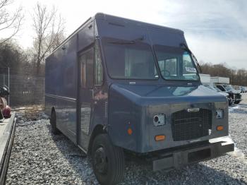  Salvage Freightliner Chassis M