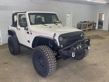  Salvage Jeep Wrangler