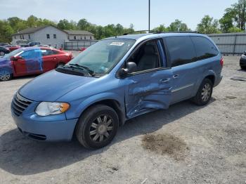  Salvage Chrysler Minivan