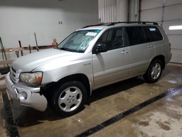  Salvage Toyota Highlander