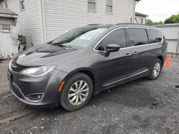  Salvage Chrysler Pacifica