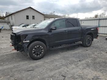  Salvage Nissan Titan