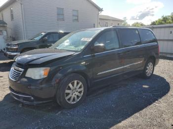  Salvage Chrysler Minivan