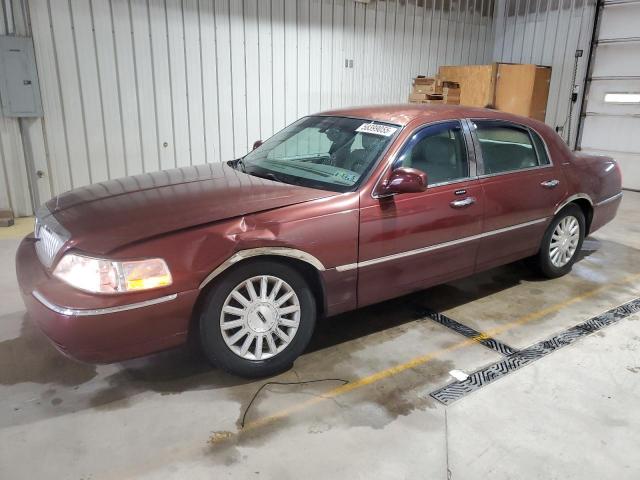  Salvage Lincoln Towncar