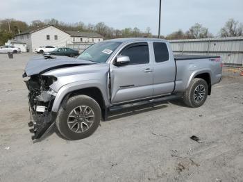  Salvage Toyota Tacoma