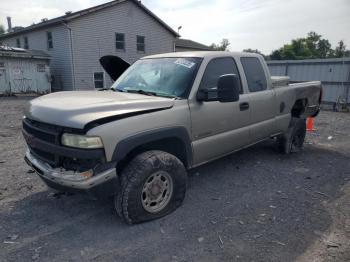  Salvage Chevrolet Silve 2500