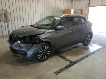  Salvage Nissan Kicks