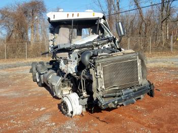  Salvage Freightliner Cascadia 1