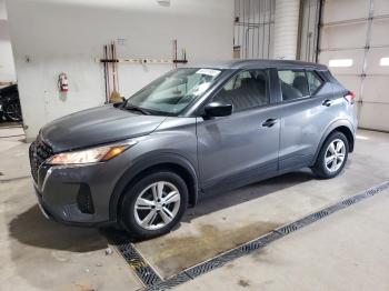  Salvage Nissan Kicks