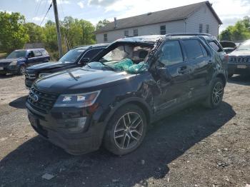  Salvage Ford Explorer