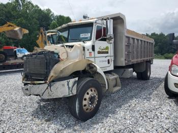  Salvage Peterbilt 335