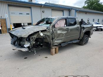  Salvage Toyota Tacoma