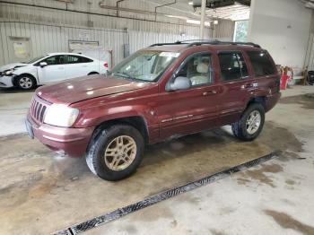  Salvage Jeep Grand Cherokee