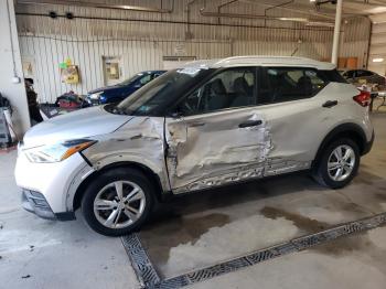  Salvage Nissan Kicks