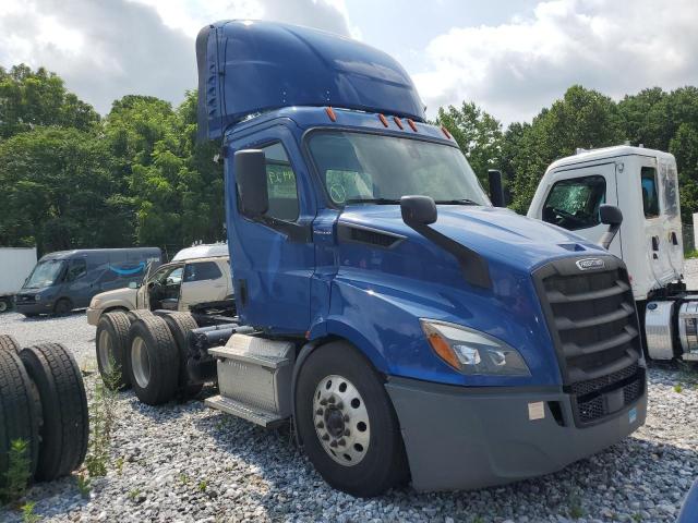  Salvage Freightliner Cascadia 1