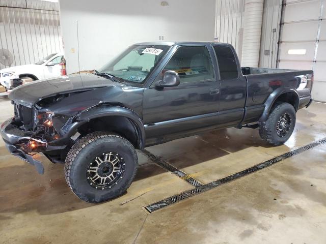  Salvage Chevrolet S-10