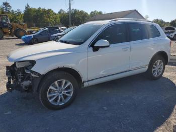  Salvage Volkswagen Touareg