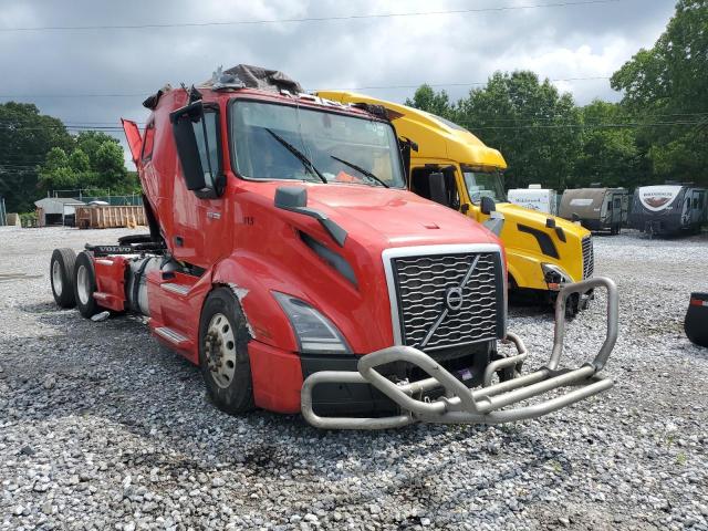  Salvage Volvo Vn