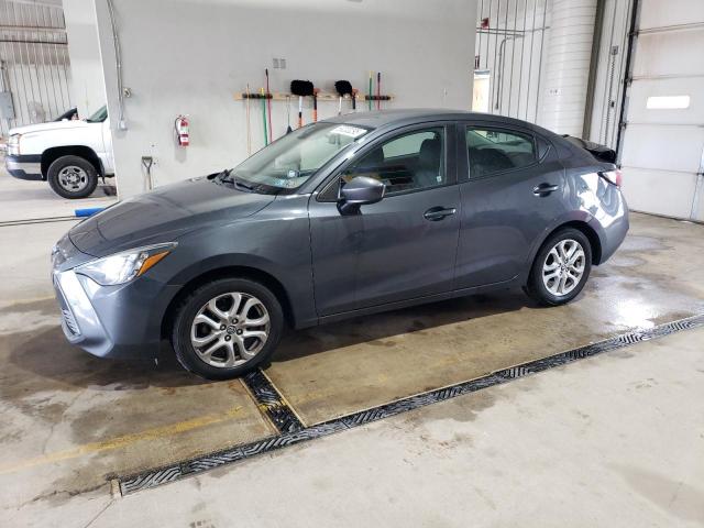  Salvage Toyota Yaris