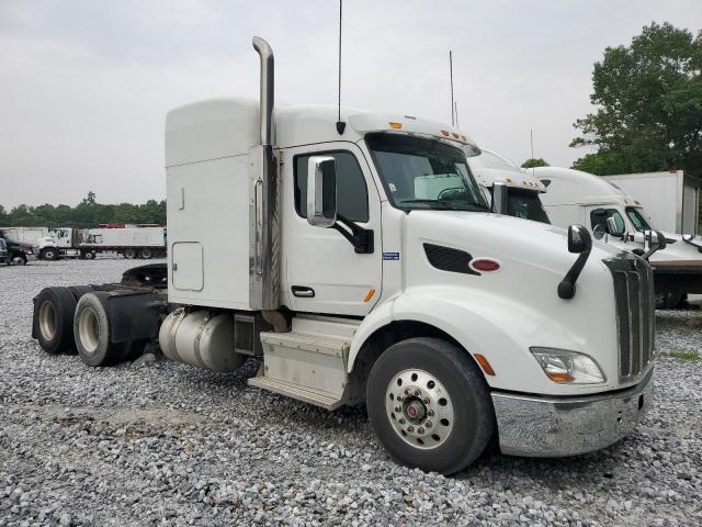  Salvage Peterbilt 579