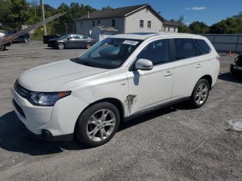  Salvage Mitsubishi Outlander
