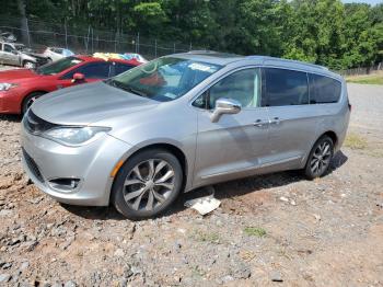  Salvage Chrysler Pacifica