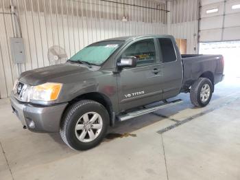  Salvage Nissan Titan