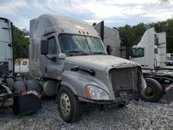  Salvage Freightliner Cascadia