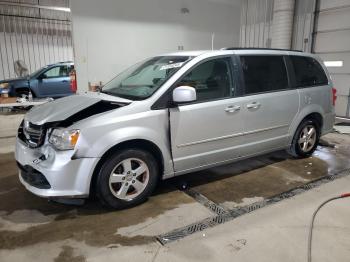  Salvage Dodge Caravan