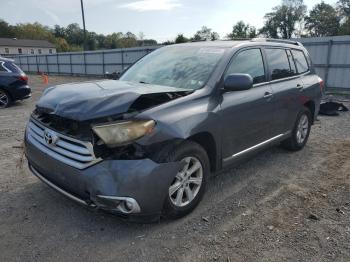  Salvage Toyota Highlander