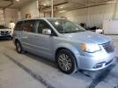 Chrysler Minivan Limited Image 13